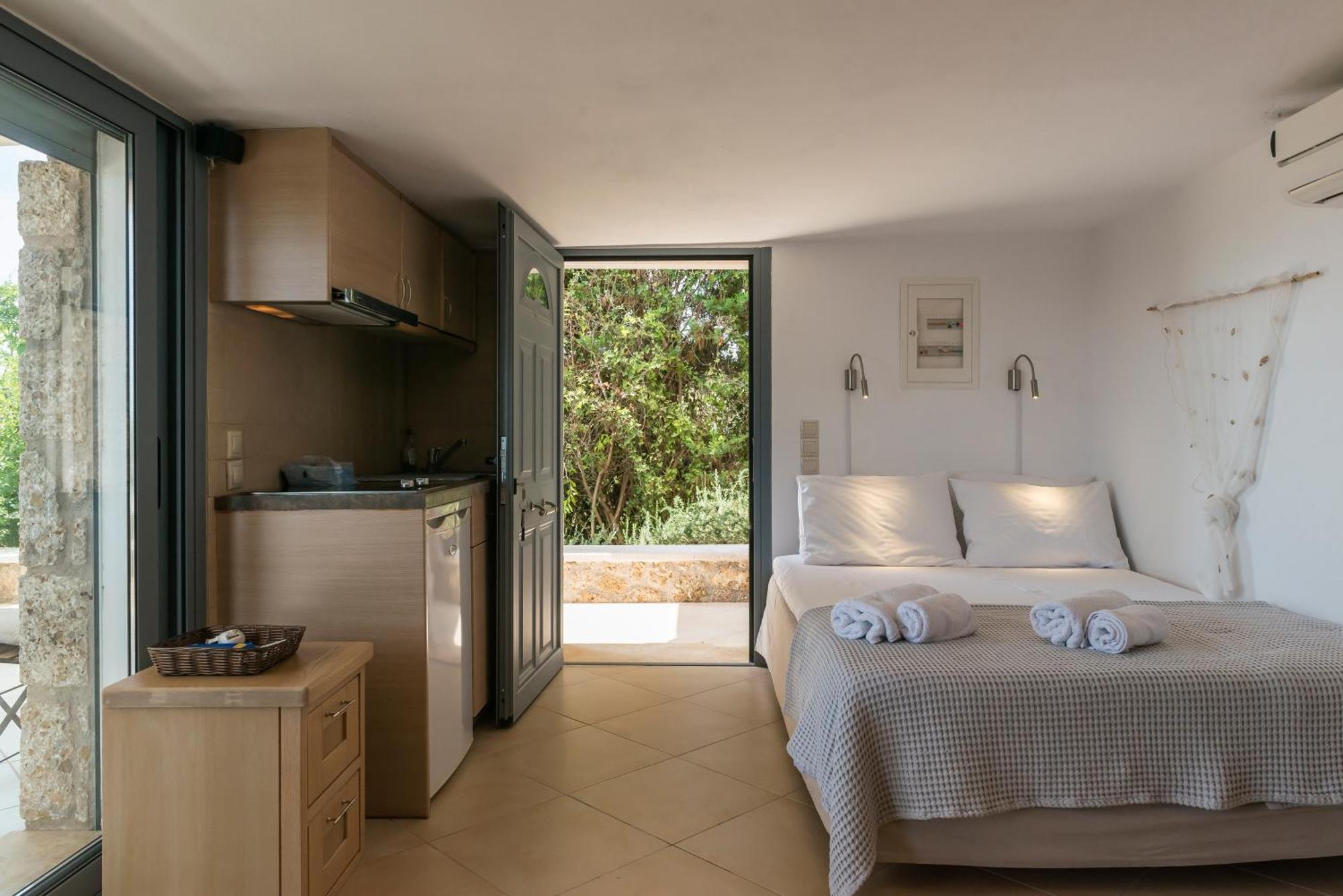 Myrtoan Pelagos Villa Порто Хели Экстерьер фото