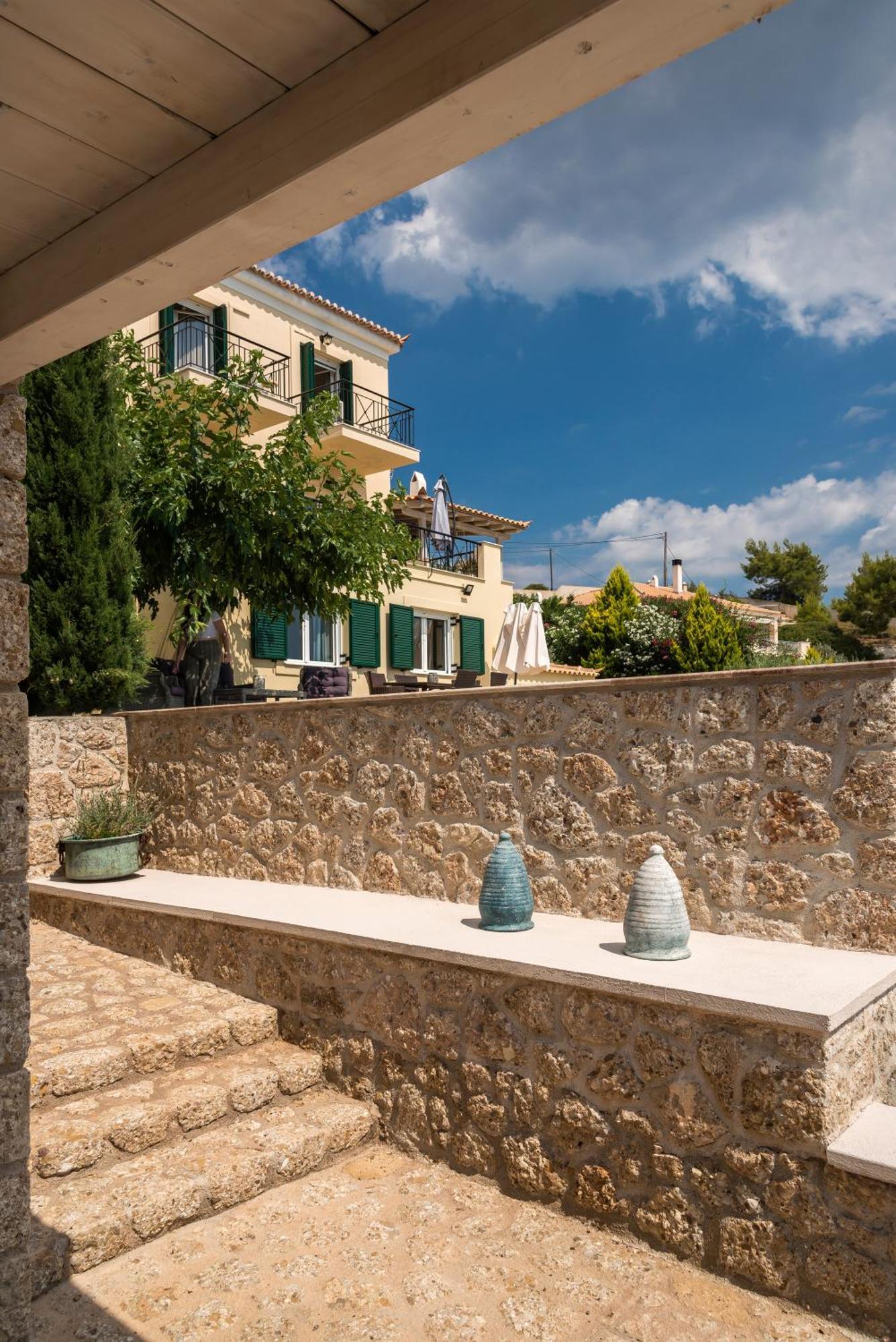 Myrtoan Pelagos Villa Порто Хели Экстерьер фото
